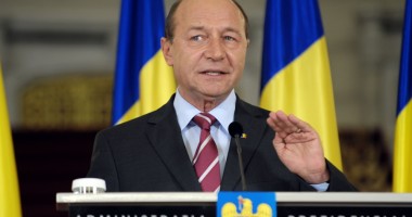 Stire din Politică-Administrație : Traian Băsescu, declarații de presă la ora 18.30