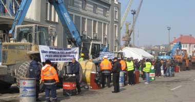 Trâmbițele Ierihonului împotriva  șefilor administrației  portului Constanța - 4