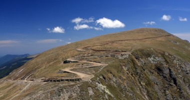 Stire din Social : Restricții de circulație pe Transalpina