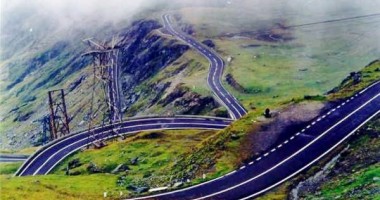 Stire din Eveniment : Circulația pe Transfăgărășan, redeschisă de astăzi
