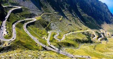 Transfăgărăşanul şi Transalpina, închise de marţi, 20 octombrie