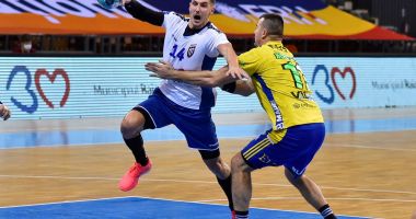 Stire din Sport : Internaţionalul Călin Căbuţ a semnat pentru echipa de handbal CSM Constanţa