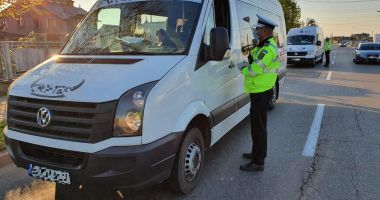Vitezomanii din transportul public de persoane, sancționați de Poliție - 2