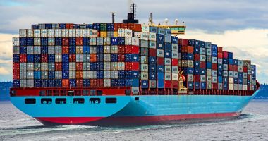 Transportul mărfurilor containerizate continuă să se ieftinească