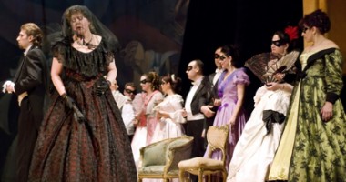 Stire din Cultură-Educație : "Traviata", pe scena Teatrului "Oleg Danovski"
