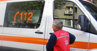 Stire din Eveniment : Pieton lovit de un Audi la Valu lui Traian