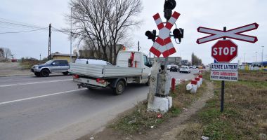 Stire din Social : Trecerile la nivel cu calea ferată periculoase din Constanța vor fi modernizate