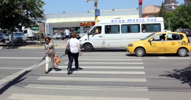 Stire din Eveniment : De ce nu poate fi mutată trecerea de pietoni din Tomis 3