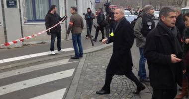 FOTO și VIDEO! MASACRU ÎN PARIS! 12 morți într-un atac cu arme Kalașnikov, la un ziar. Franța, în alertă teroristă maximă - UPDATE - 11