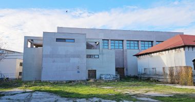 Minune în curtea Clubului Sportiv Școlar nr. 1, după un deceniu. Au apărut primele excavatoare! - 6