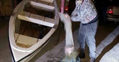 Stire din Eveniment : Trei bărbați din Cernavodă, prinși în timp ce pescuiau cu plasă, fără autorizație