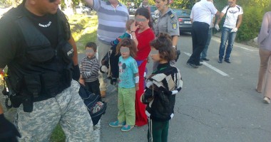 Trei călăuze reținute pentru cel mai mare grup de emigranți ilegali ajuns la Constanța - 3