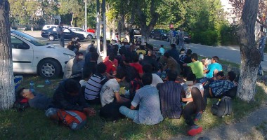 Trei călăuze reținute pentru cel mai mare grup de emigranți ilegali ajuns la Constanța - 7