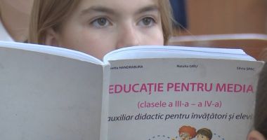 Stire din Cultură-Educație : Trei licee din Constanţa, şcoli pilot pentru educaţie media