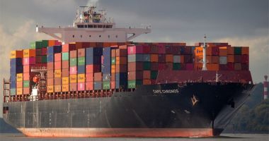Stire din Eveniment : Trei marinari de pe un portcontainer au sărit în apă