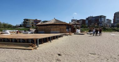 Trei operatori de plajă, amendați că nu au demolat la termen construcțiile ilegale - 2