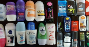 Stire din Social : Trei sferturi din deodorantele de pe piață ne îmbolnăvesc