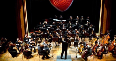 Stire din Cultură-Educație : Trei spectacole pentru trei genuri de public