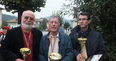 Stire din Cultură-Educație : Trei umoriști din Constanța au stabilit un record național, în Țara de Sus!