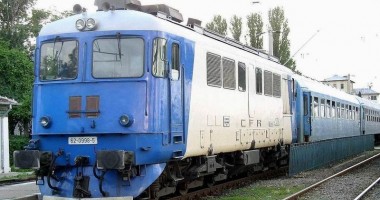 Stire din Eveniment : Trafic feroviar restricționat la Periș: 20 de trenuri sunt afectate