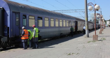 Stire din Economie : Permisele de călătorie pentru pensionarii CFR se vor emite începând din 10 decembrie