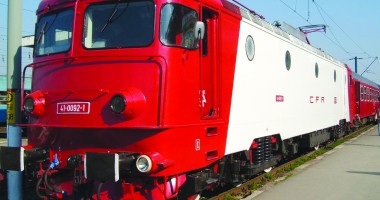 Stire din Diverse : Reduceri la cumpărarea în avans a biletelor de tren