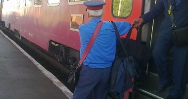 Stire din Economie : Cum va afecta mersul trenurilor trecerea la ora de iarnă