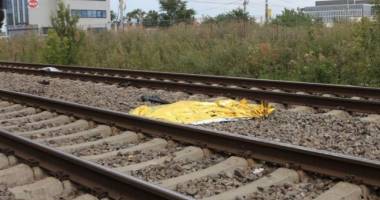 Stire din Eveniment : TRAGEDIE LA CONSTANȚA. O FEMEIE A FOST SPULBERATĂ DE TREN!