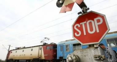 UPDATE. O NOUĂ TRAGEDIE ÎN VALU LUI TRAIAN / TÂNĂR DE 17 ANI UCIS DE UN TREN - 4