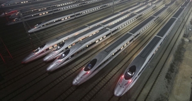 Stire din Actualitate : China construiește în Rusia un tren ultrarapid, capabil să atingă 400 de kilometri pe oră