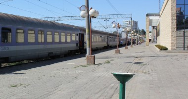 Stire din Economie : Plănuiești să ajungi cu trenul la Budapesta? CFR a anunțat modificări în circulație