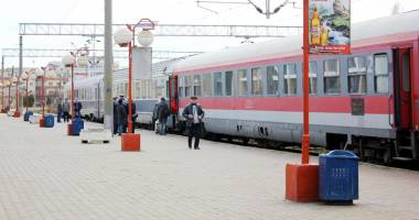 Două bilete de tren la preț de unu, de Dragobete
