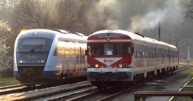 Stire din Social : CFR Călători. Trenurile au încă întârzieri