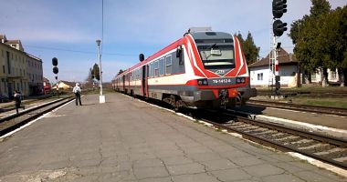 Stire din Social : CFR acordă reduceri la biletele de tren