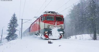 Stire din Social : Circulaţia trenurilor se desfăşoară în condiţii normale de iarnă