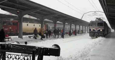 Stire din Actualitate : Haos în Gara de Nord. Ninsorile au dat peste cap traficul feroviar