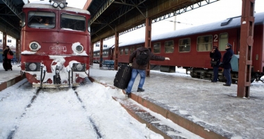 Stire din Social : Zeci de trenuri anulate în sudul țării. Nicio garnitură nu vine la Constanța
