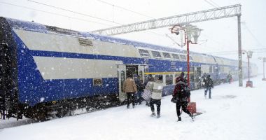 Stire din Social : Călătorii vor primi ceai cald și sandvișuri în tren