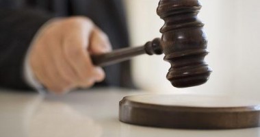 Stire din Eveniment : Polițist și consilier local trimiși în judecată pentru fapte de corupție