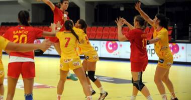 Stire din Sport : Tricolorele, pe primul loc în grupă la Europenele de handbal U17