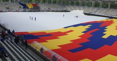Stire din Sport : Stadionul "Arcul de Triumf", gazda celui mai mare tricou de rugby din lume