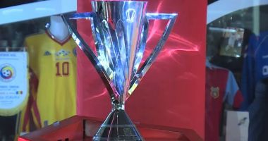 Stire din Sport : Liga Profesionistă de Fotbal a prezentat oficial trofeul care va fi oferit campioanei României