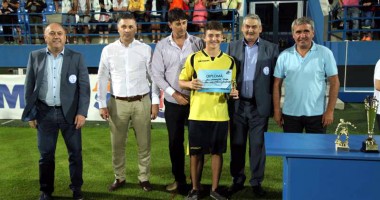 Trofeul "Talent Cup",  câștigat de Academia Hagi - 3