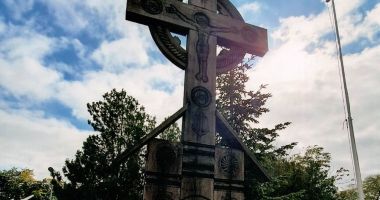 Stire din Cultură-Educație : Troiţa marinarilor, exponatul lunii aprilie la Muzeul Naţional al Marinei Române