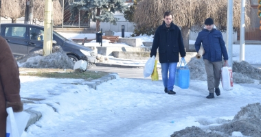 Trotuare "poleite" cu gheață. Cât de periculos este să mergi pe jos, prin Constanța - 8