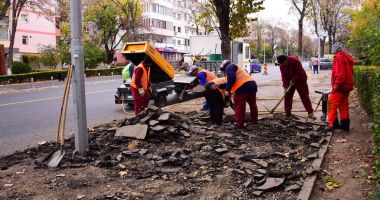 GALERIE FOTO. Trotuarele de pe bulevardul Tomis, reabilitate - 1
