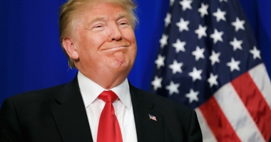 Stire din Actualitate : Trump le-a transmis "salutări călduroase" musulmanilor la încheierea Ramadanului