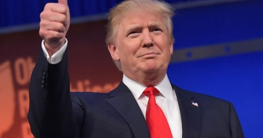 Stire din Actualitate : Trump și-a publicat declarația de avere. Ce venituri are noul președinte al SUA