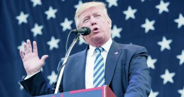 Stire din Actualitate : Trump acuză rețelele de socializare că cenzurează opiniile conservatoare