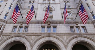 Trump își vinde hotelul din Washington. Noul proprietar vrea să îi schimbe numele